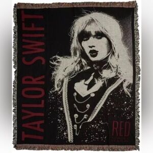 NWT TAYLOR SWIFT - RED VERSION - Blanket Tapestry Woven *BRAND NEW*